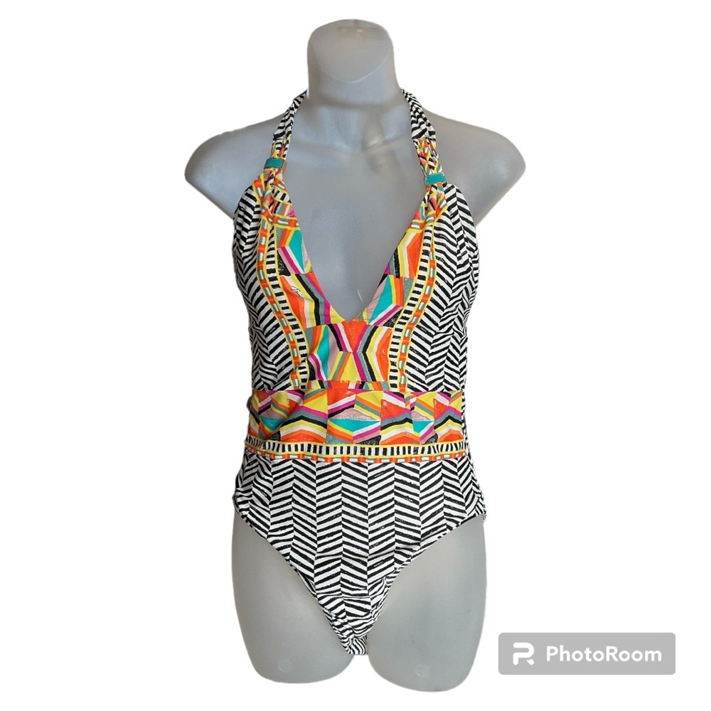 Trina Turk Braslia Plunging V neck one piece multi pattern swimsuit size 14